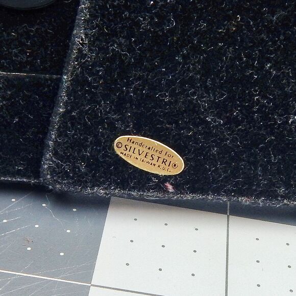 Silvestri Handcrafted Picture Frame 3-1/2 x 5 In Bow Black Gold Trim Easel Stand - Picture 5 of 7